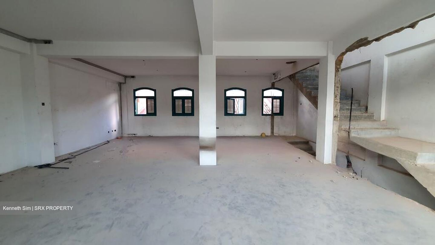 Eastwind Mansions (D15), Shop House #463494501